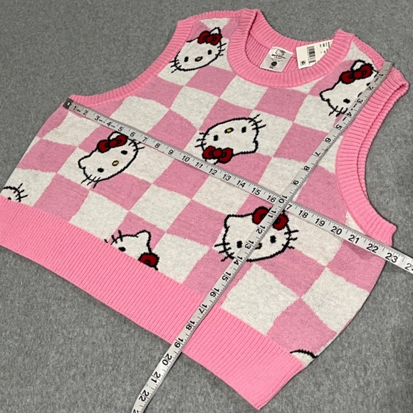 Hello Kitty Checkered Pink Sweater Vest XXL Academia Kidcore - Picture 4 of 8